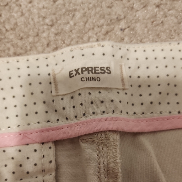 Express Cream Flare Jeans - Picture 2 of 3